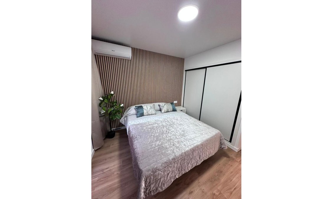 Segunda mano - Apartamento -
Torrevieja - Playa de los Locos
