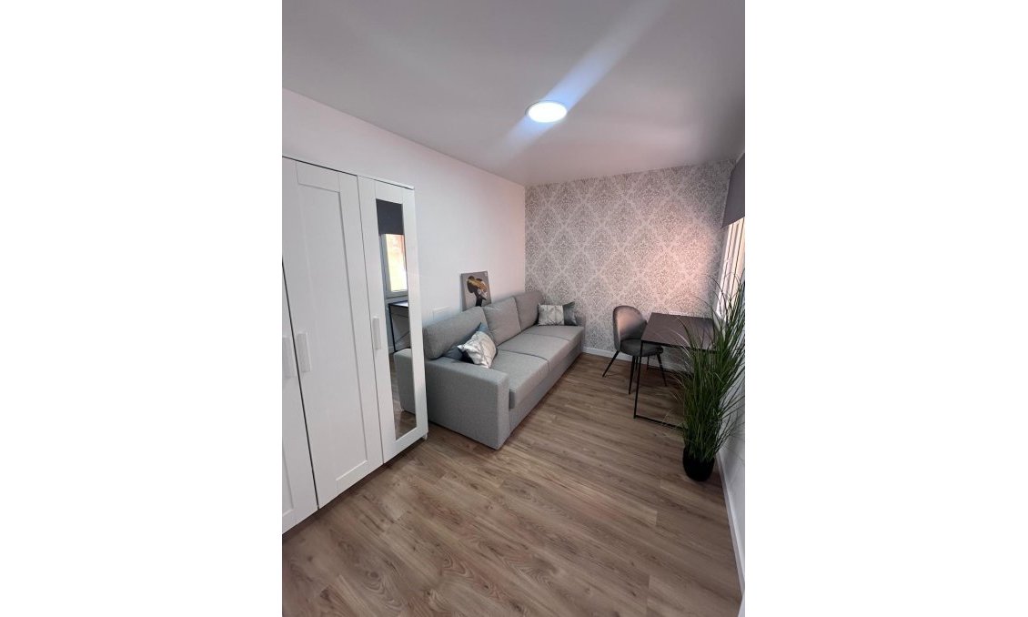 Segunda mano - Apartamento -
Torrevieja - Playa de los Locos