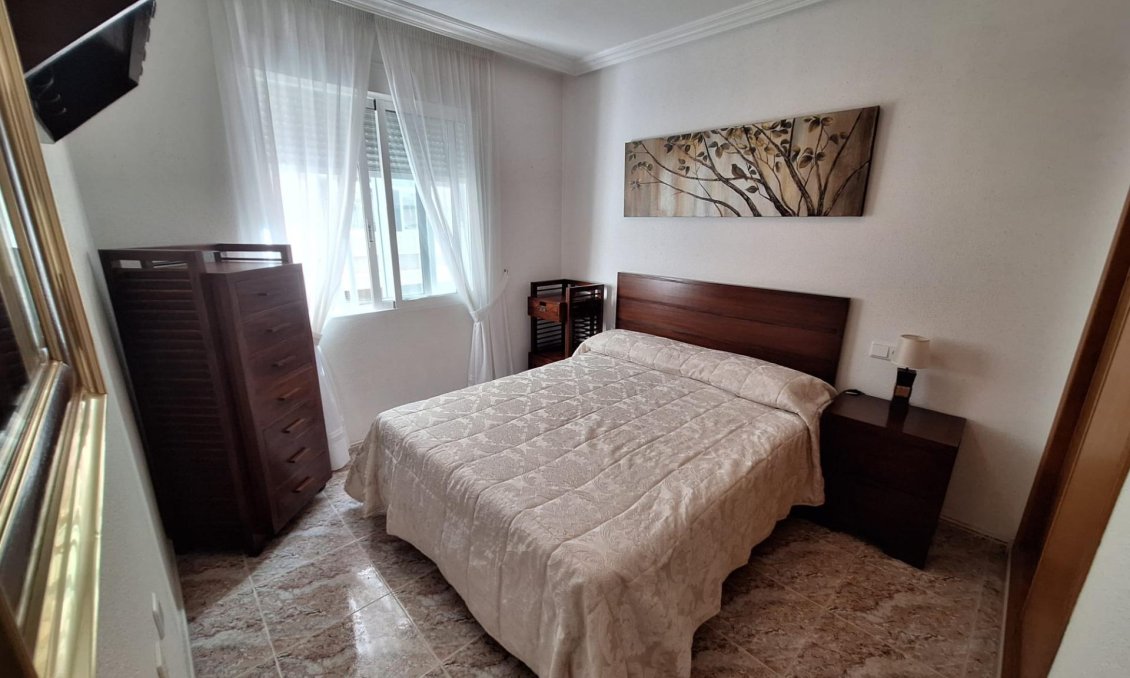 Segunda mano - Apartamento -
Torrevieja - Estacion De Autobuses