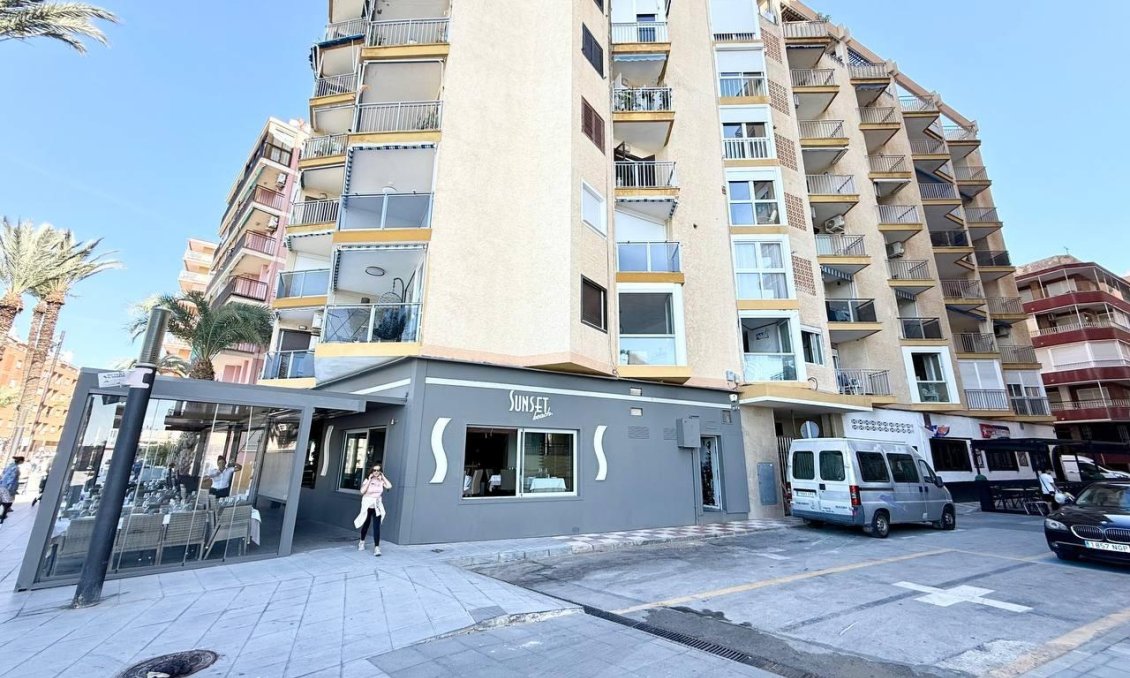 Segunda mano - Apartamento -
Torrevieja - Playa del Cura