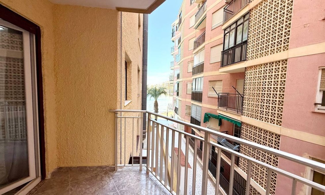 Segunda mano - Apartamento -
Torrevieja - Playa del Cura