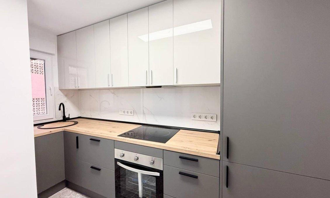 Segunda mano - Apartamento -
Torrevieja - Playa del Cura