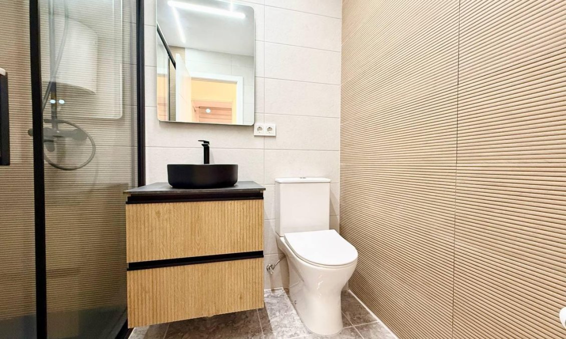 Segunda mano - Apartamento -
Torrevieja - Playa del Cura