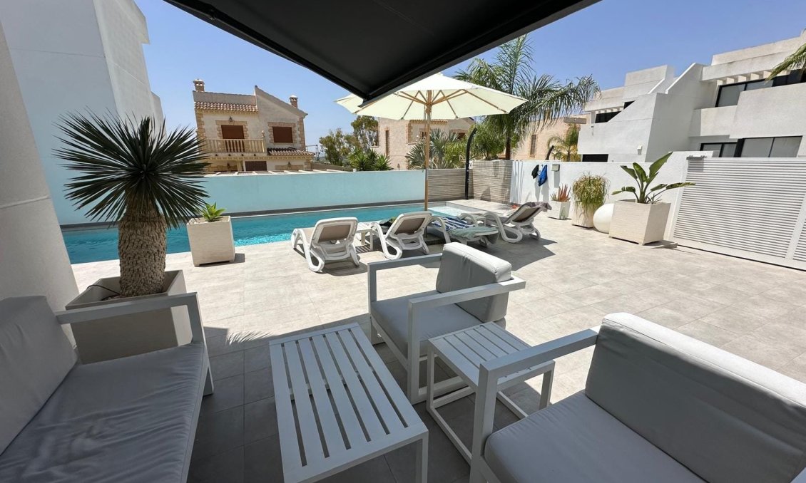 Segunda mano - Adosado -
San Fulgencio - Costa Blanca
