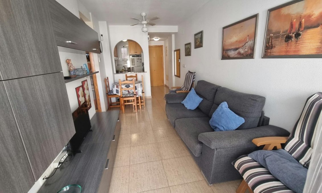 Segunda mano - Apartamento -
Torrevieja - Centro