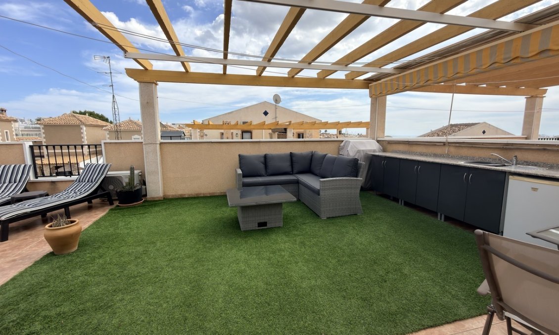 Segunda mano - Villa / Semi pareado -
Villamartin - Costa Blanca