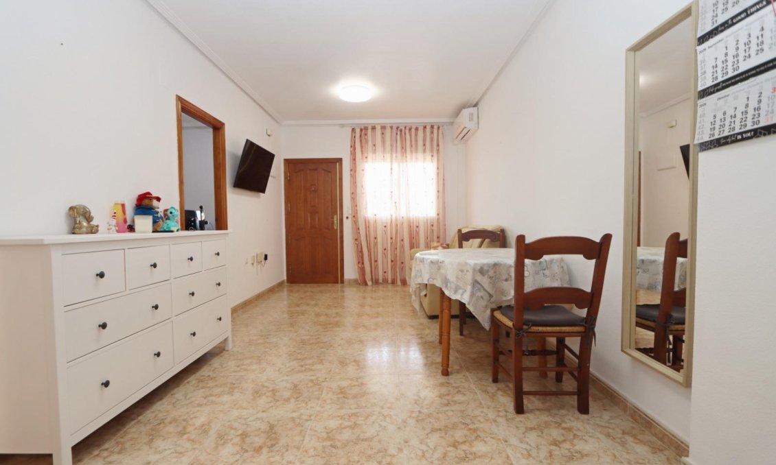 Segunda mano - Apartamento -
Orihuela Costa - Punta Prima