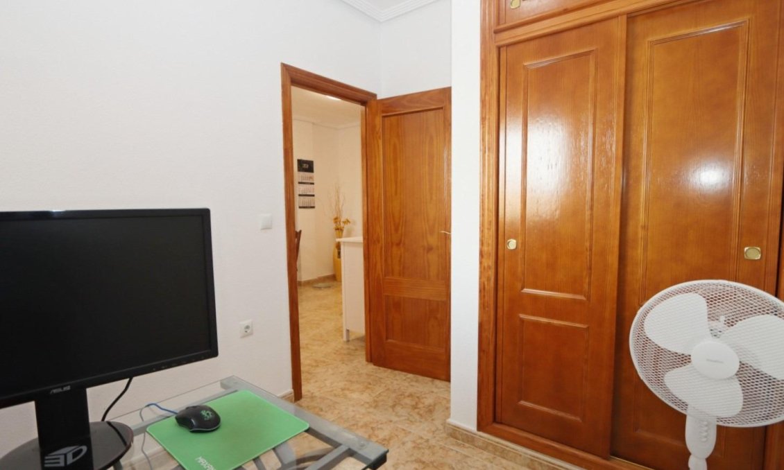 Segunda mano - Apartamento -
Orihuela Costa - Punta Prima