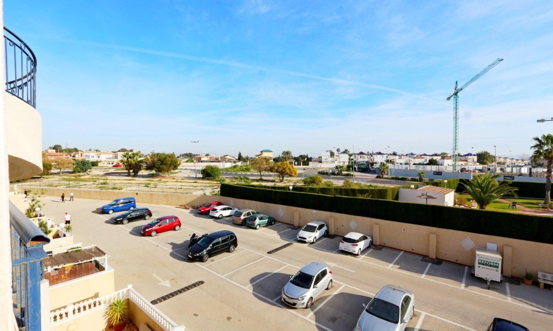 Segunda mano - Apartamento -
Orihuela Costa - Punta Prima