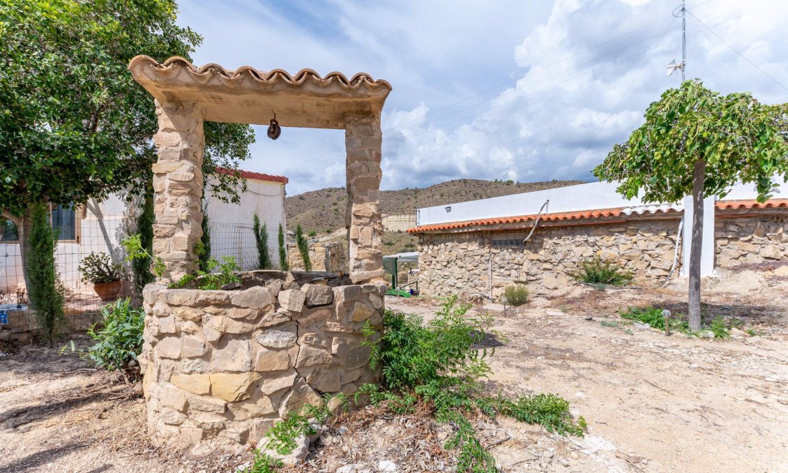 Segunda mano - Villa -
El Campello - Pueblo Acantilado - Lanuza