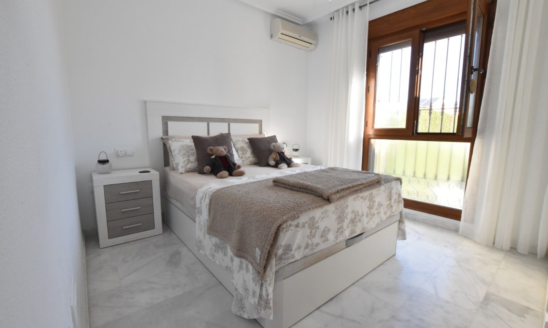 Segunda mano - Bungalow -
Algorfa - Inland