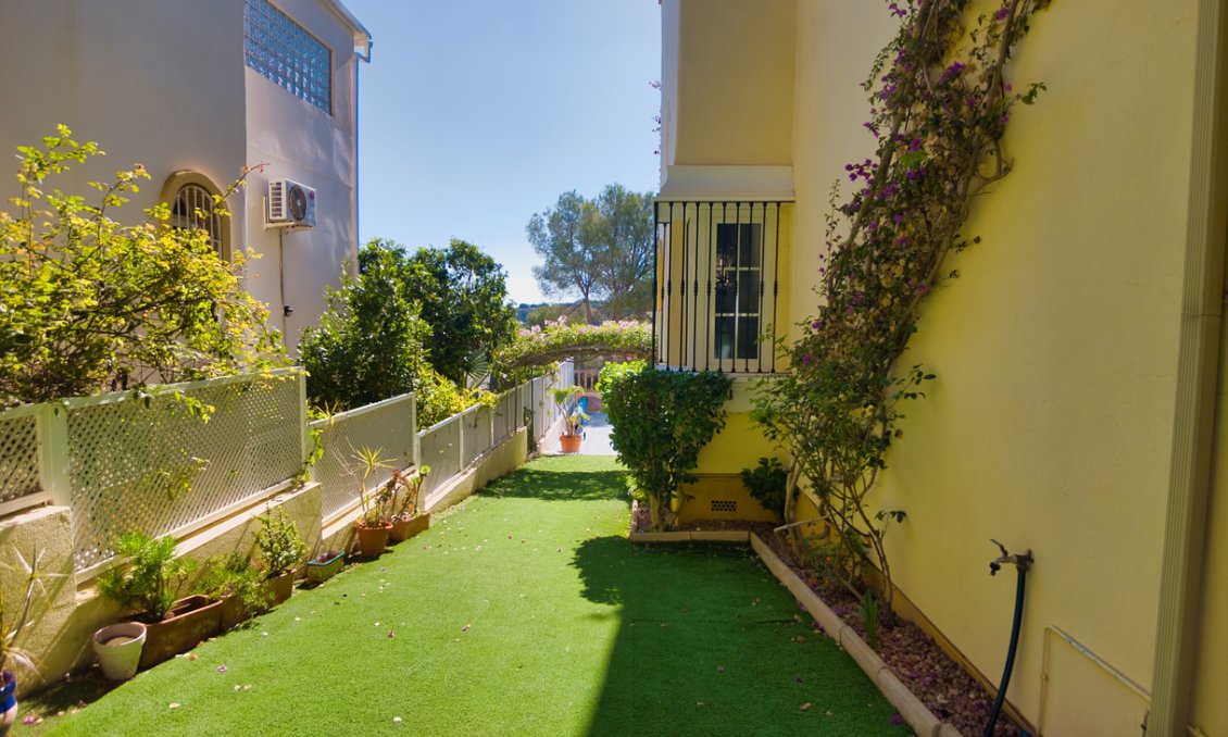 Segunda mano - Villa -
Las Ramblas Golf - Costa Blanca