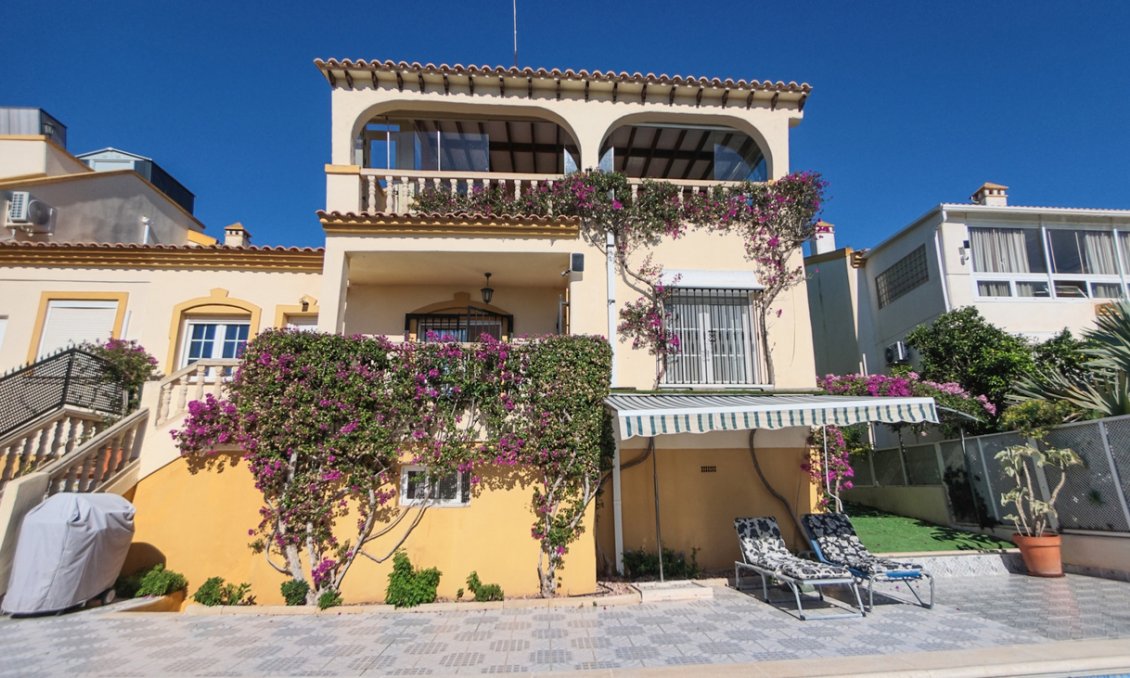 Segunda mano - Villa -
Las Ramblas Golf - Costa Blanca
