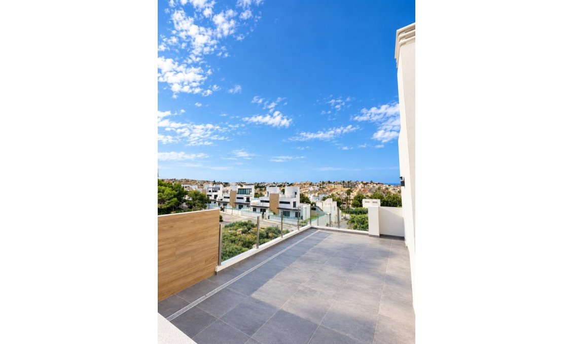 Segunda mano - Villa / Semi pareado -
Villamartin - Costa Blanca
