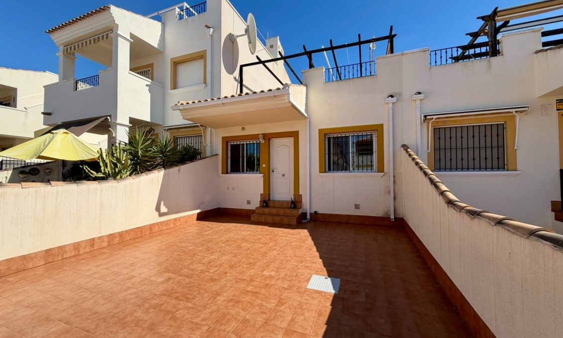 Segunda mano - Adosado -
Orihuela - Inland